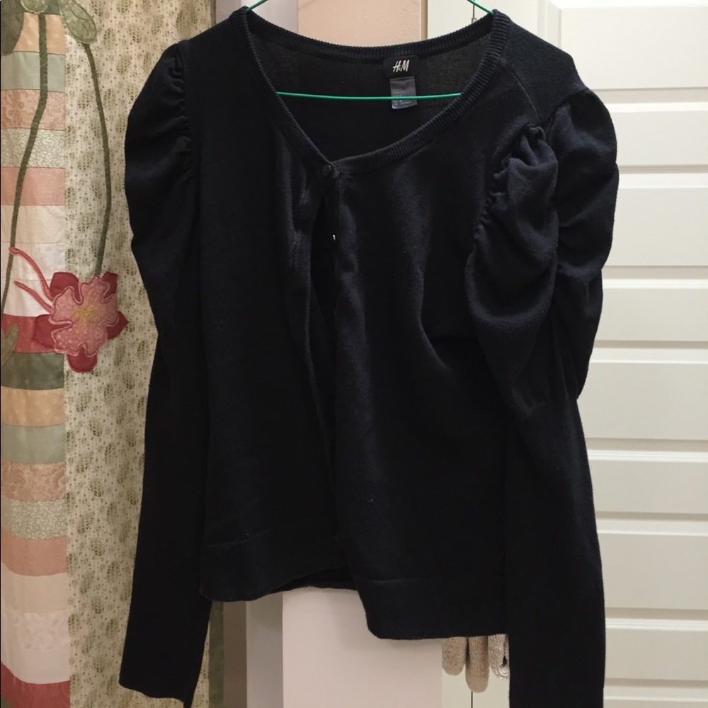 Black cardigan with puffy shoulders