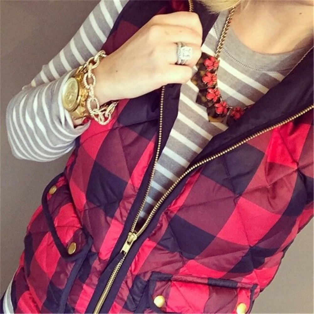 TRANSITIONAL MUST HAVE! Check Plaid Vest Size S-XL