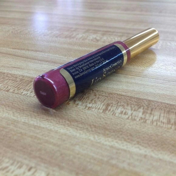 Napa LipSense - Picture 1 of 2