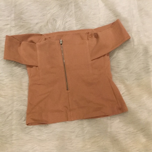 ❗️GONE 9/30❗️Anthropologie Ponte Off-Shoulder Top - Picture 6 of 7