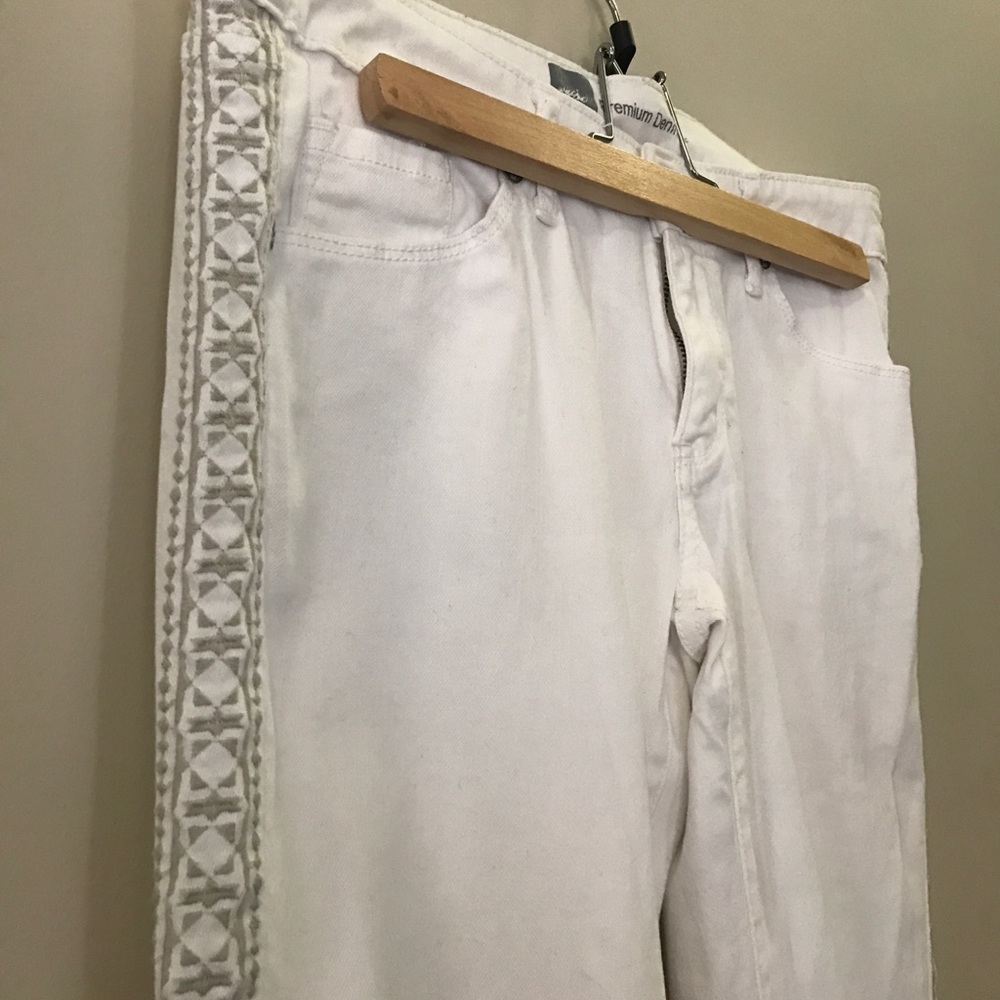 Mossimo White Premium Denim with Aztec Design