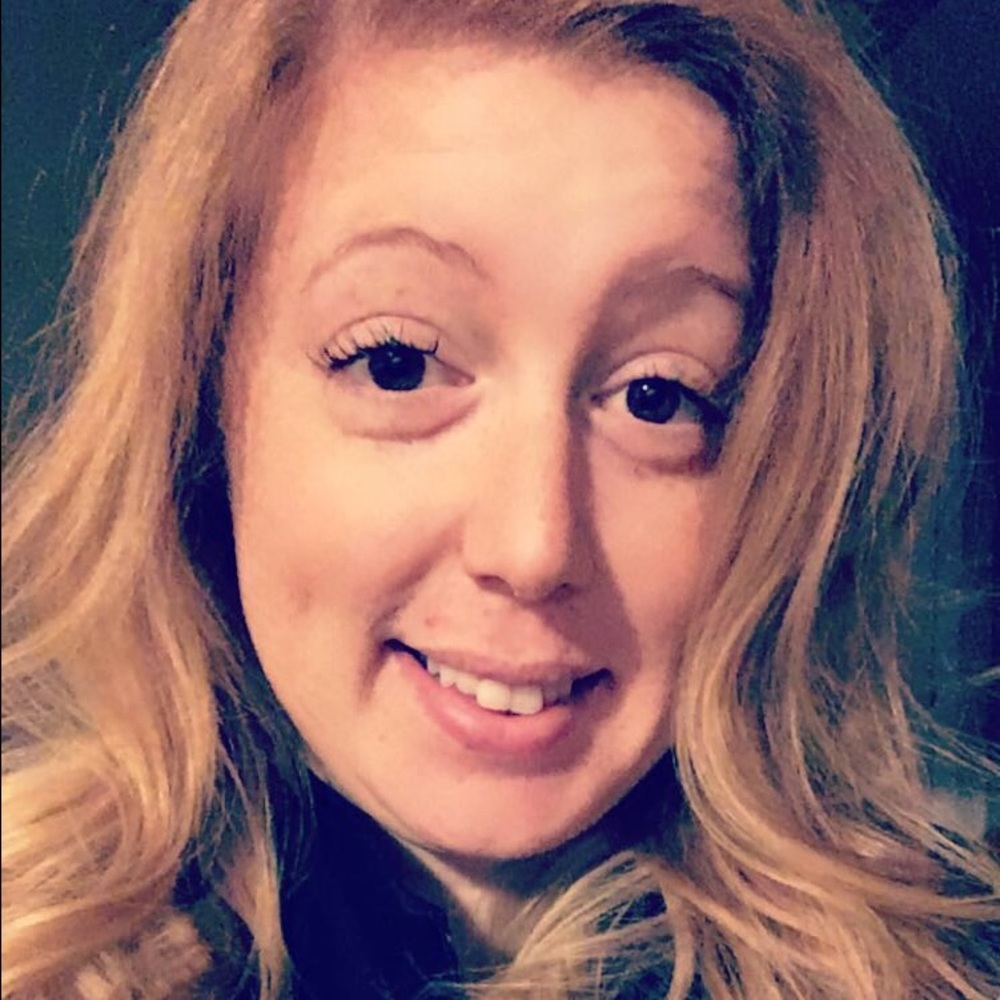 Meet your Posher, Danielle