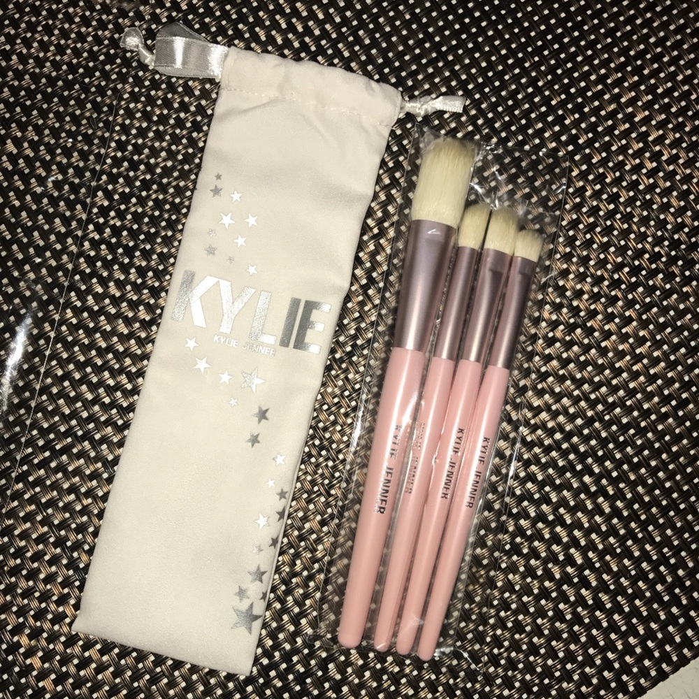 Kylie Birthday Collection brushes
