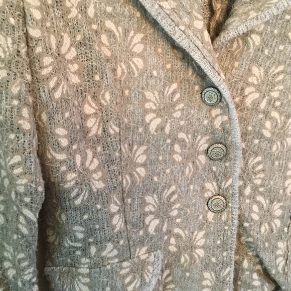 100% nylon lining, 100% acrylic jacket - Picture 2 of 3