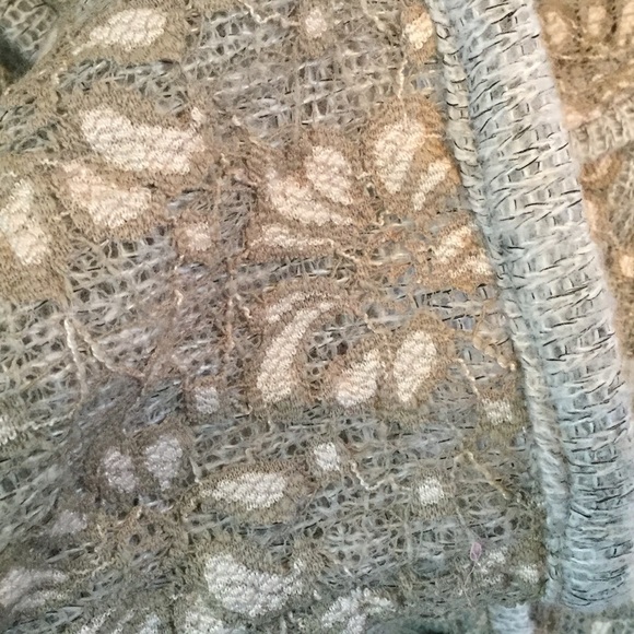 100% nylon lining, 100% acrylic jacket - Picture 3 of 3