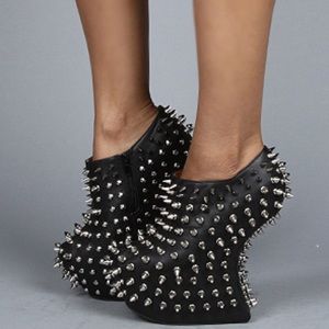 *SALE* WHITE Jeffrey Campbell chunky heels