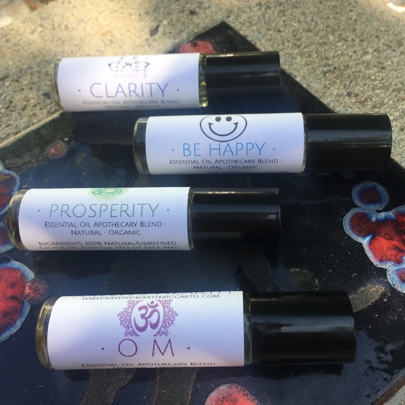 OM Essential Oil Roller ✨ Organic - Picture 6 of 7