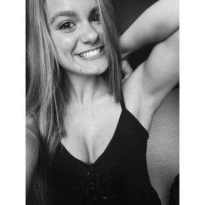 Meet your Posher, Jaclyn