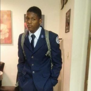 Meet your Posher, Veshawn