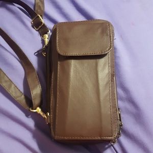 wristlet that converts to backpack