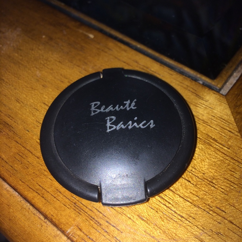 Another bronzer 😂