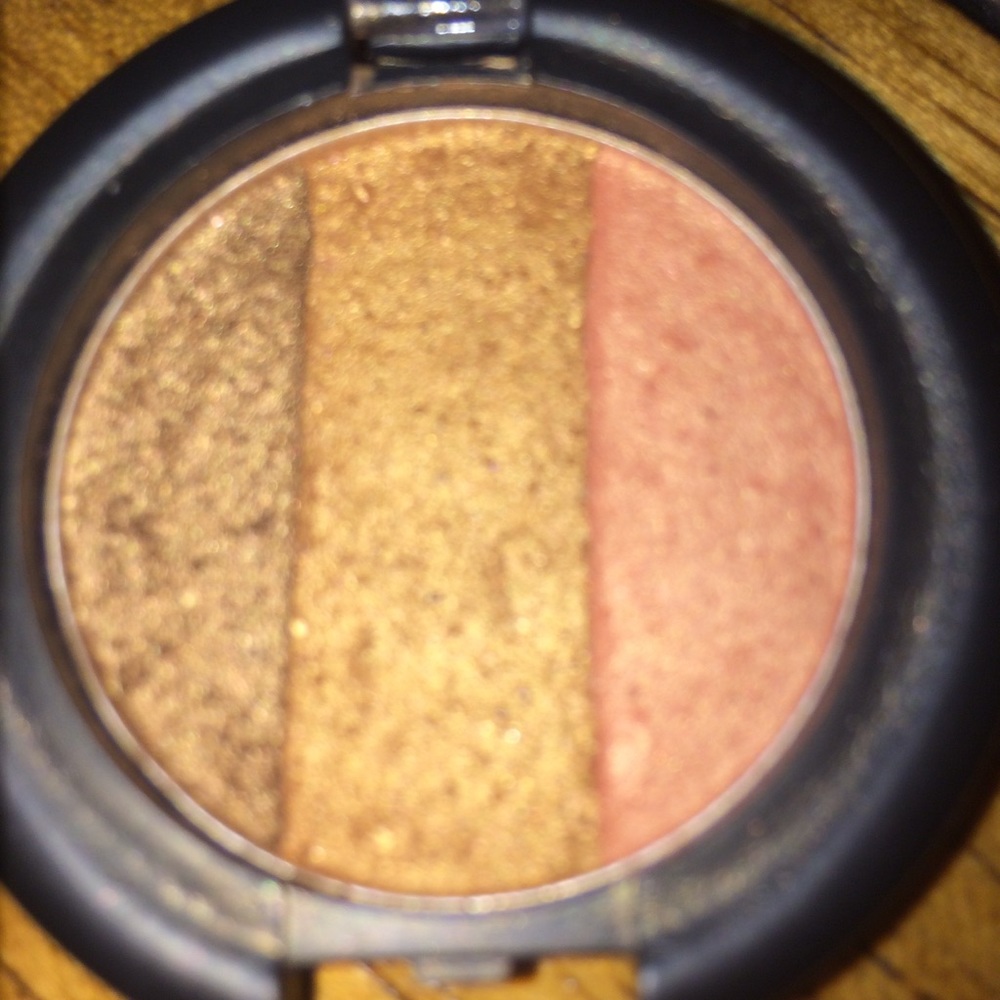 Another bronzer 😂 - Picture 3 of 5
