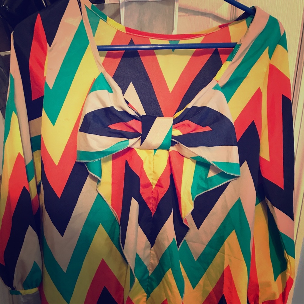 Boutique blouse size M.