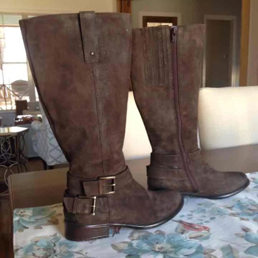 Clarks boots