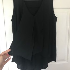❤️Asymmetrical black silky top