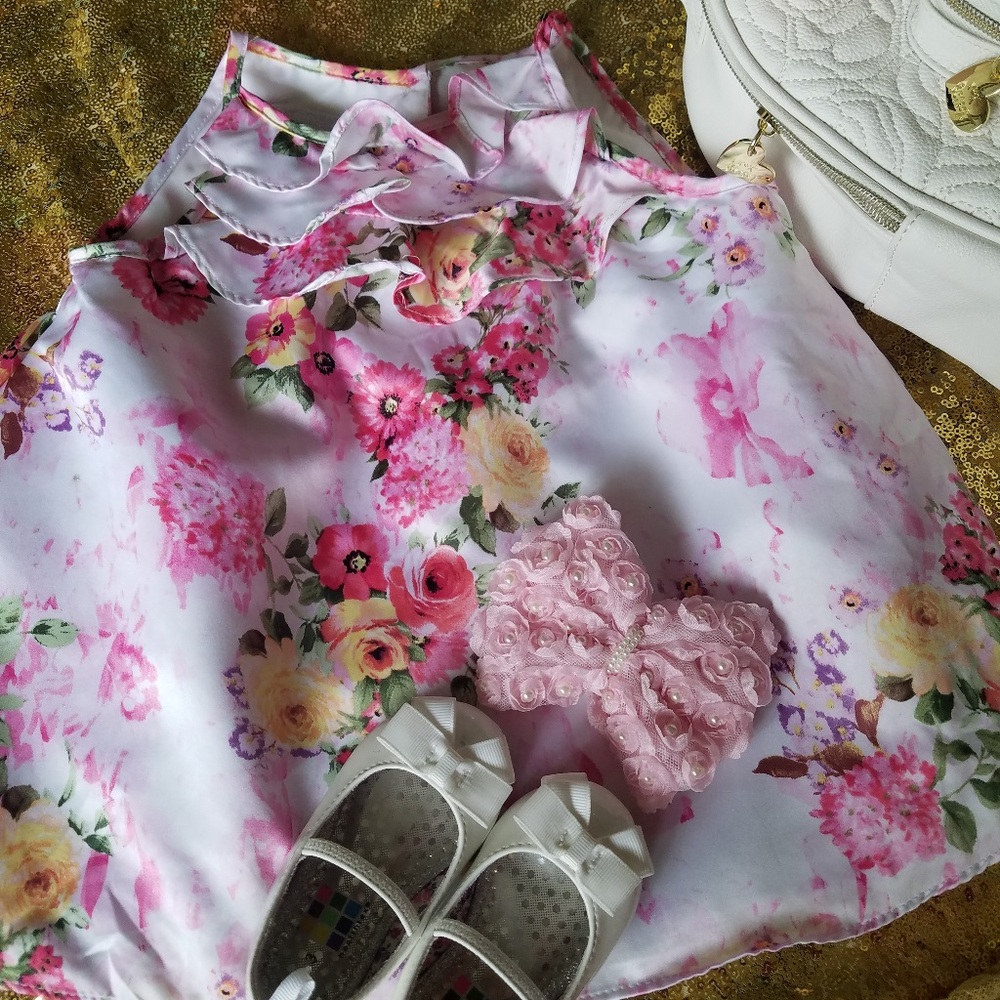 Flowered sleeveless dress