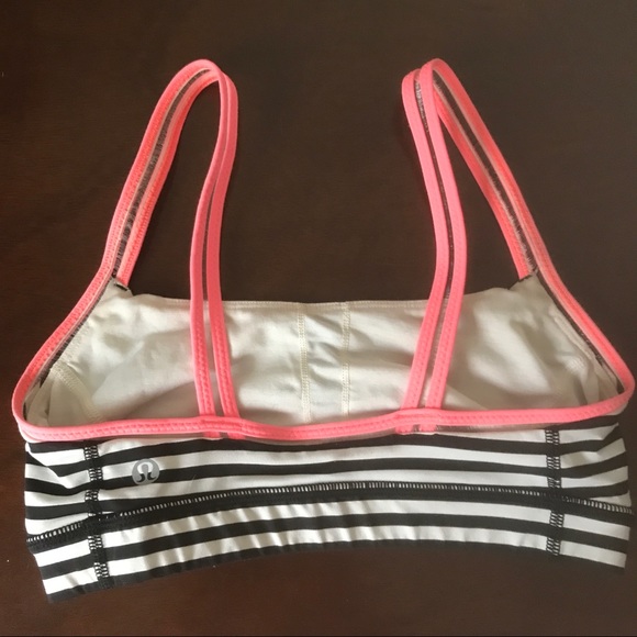 Lululemon sports bra 4 - Picture 2 of 2