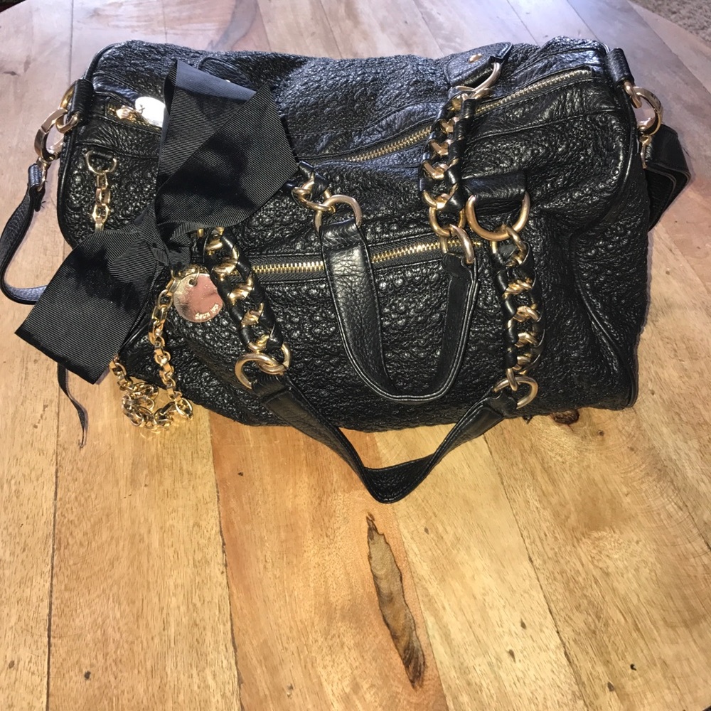 Deux lux Black quilted crossbody bow chain handbag