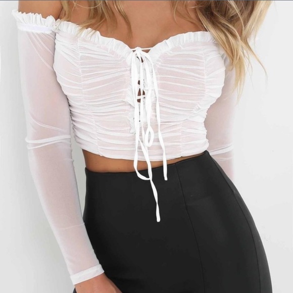 Tops - NWT sexy white off the shoulder long sleeve top