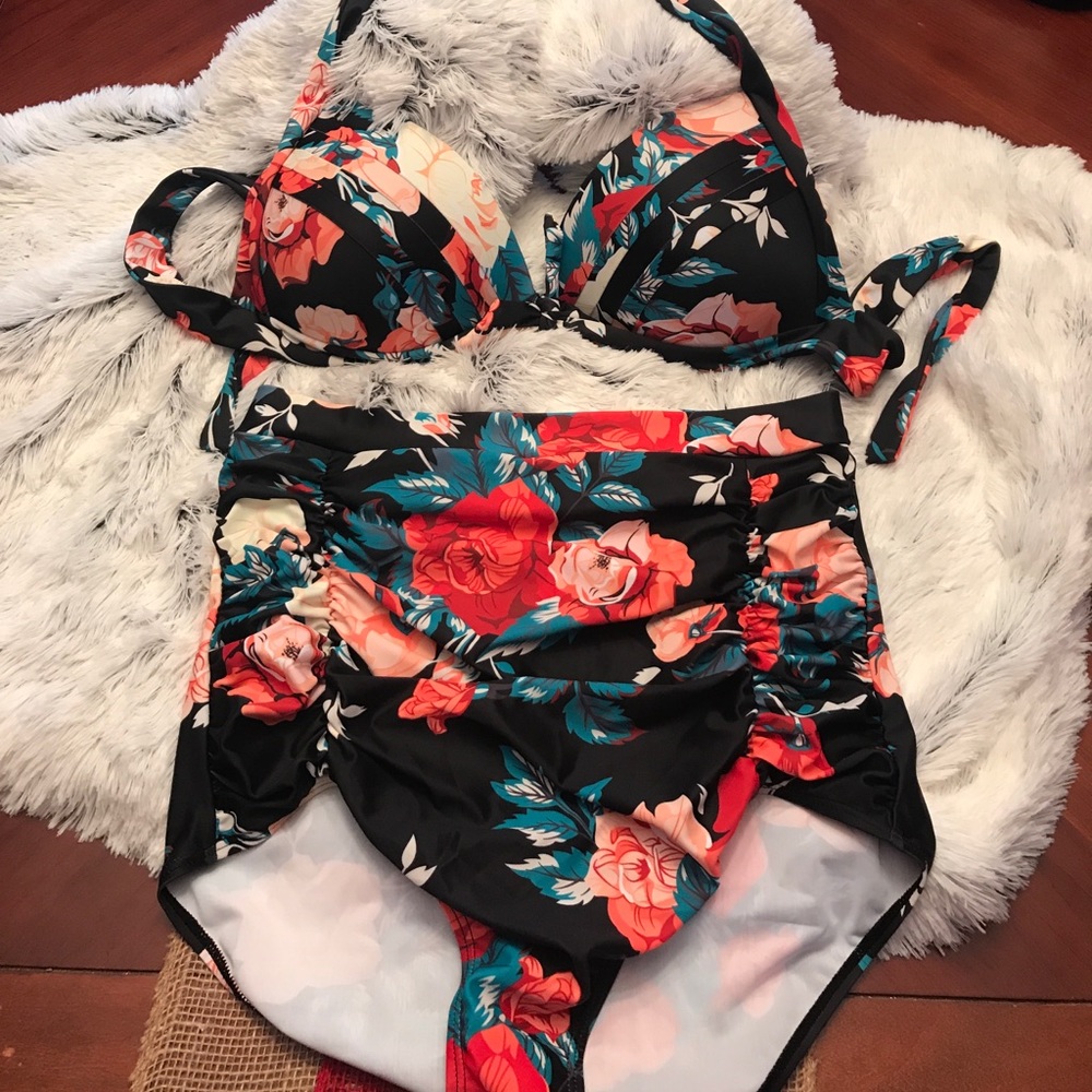 High waisted bikini