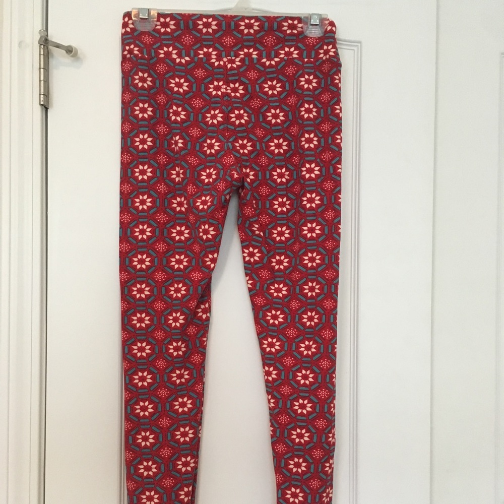 Lularoe one size leggings!
