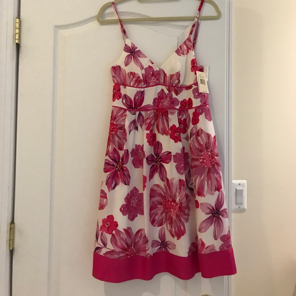 NWT Guess? 100% silk pink and white floral dress