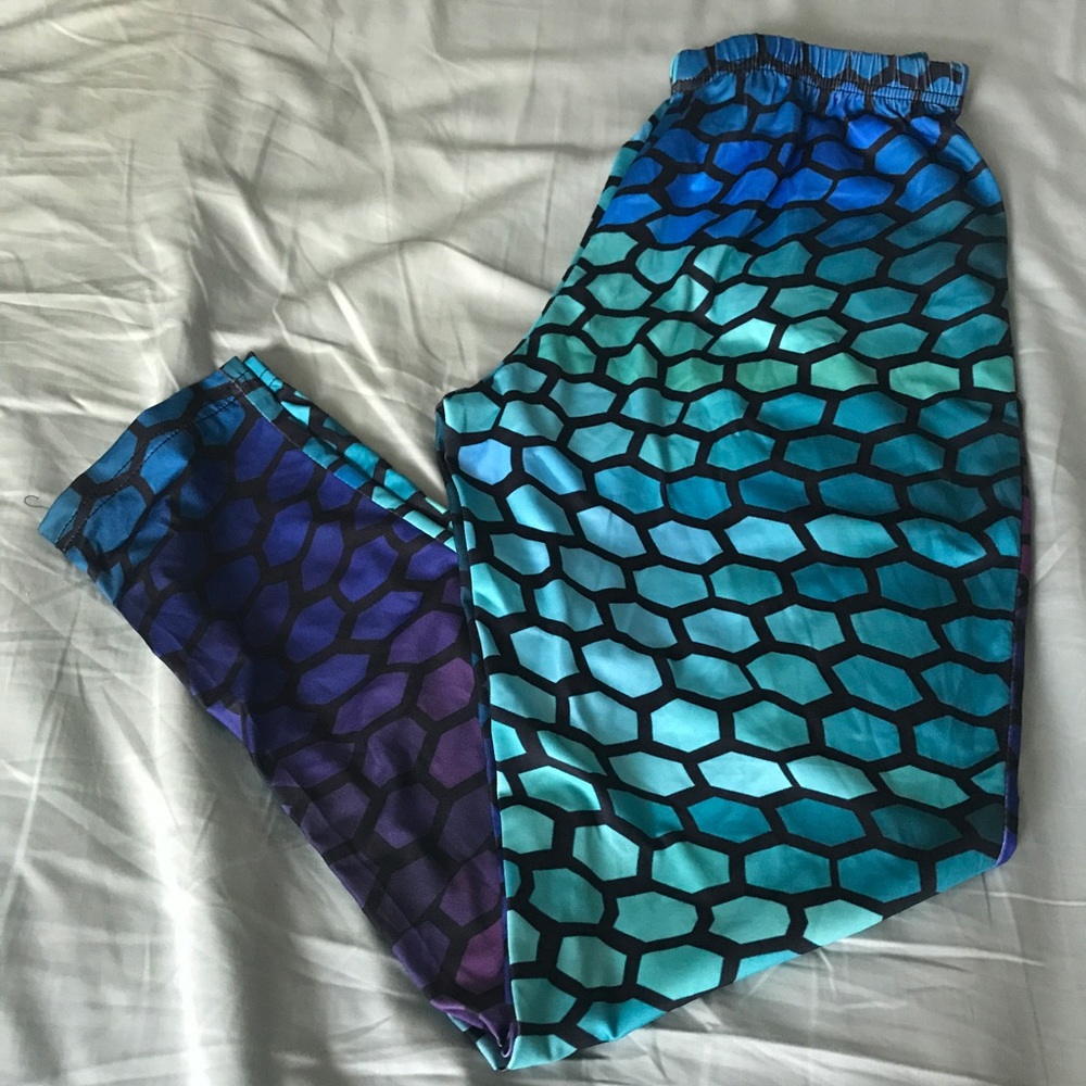 Geo mermaid leggings!