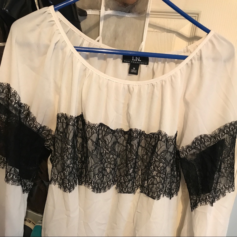 Size M sheer blouse