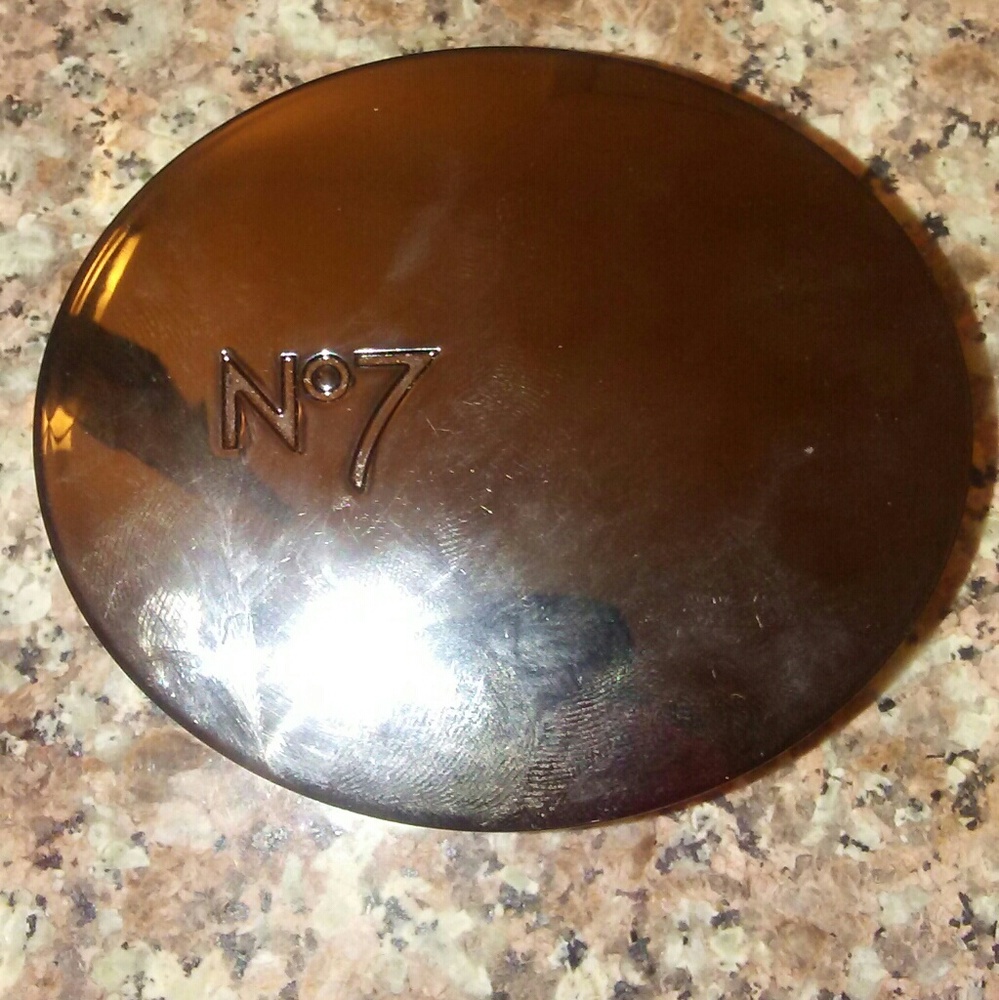 Translucent powder