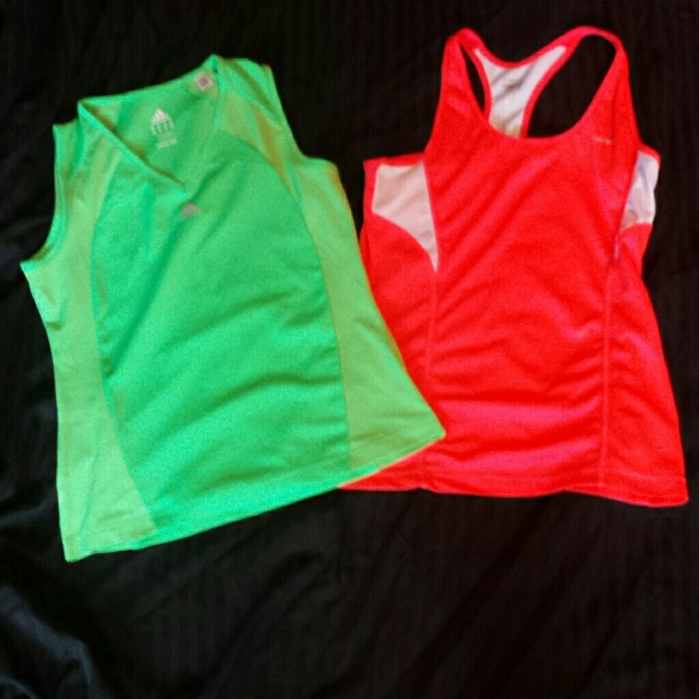 Bundle of two yoga tank tops
