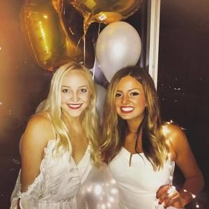 Meet your Posher, Alexia