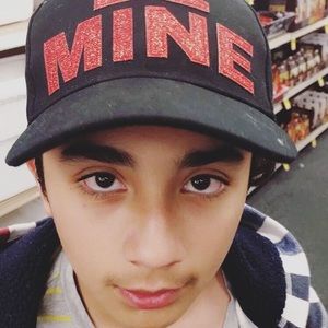 Meet your Posher, Cristian