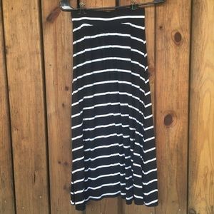 Black and White Maxi skirt