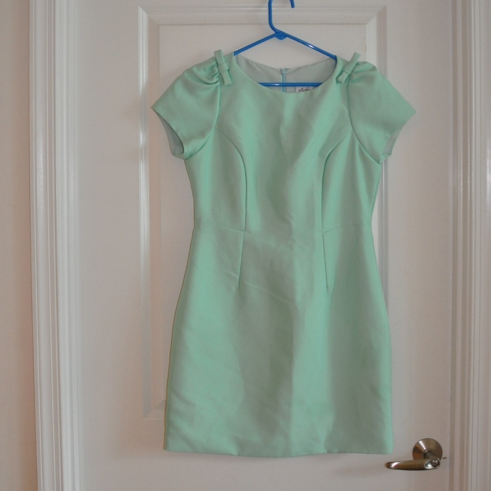 Camilyn Beth Clara Dress in Mint