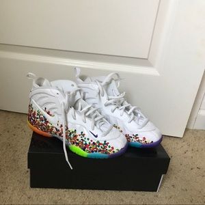 Fruity pebble foam posites