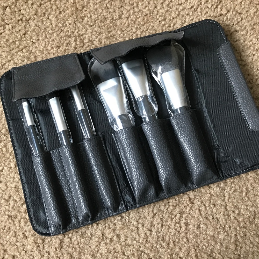 Amoore 6pcs set make up brush
