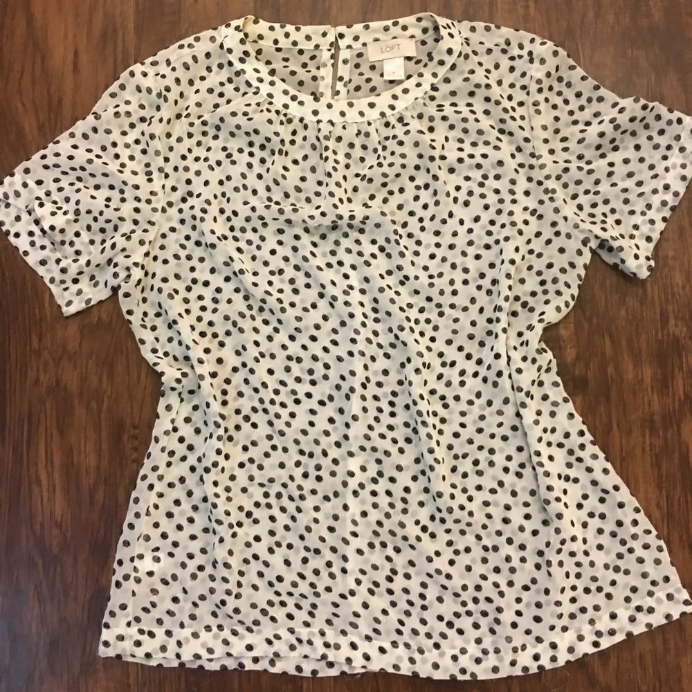 Loft dot top