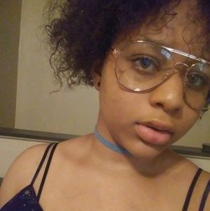 Meet your Posher, Cierra