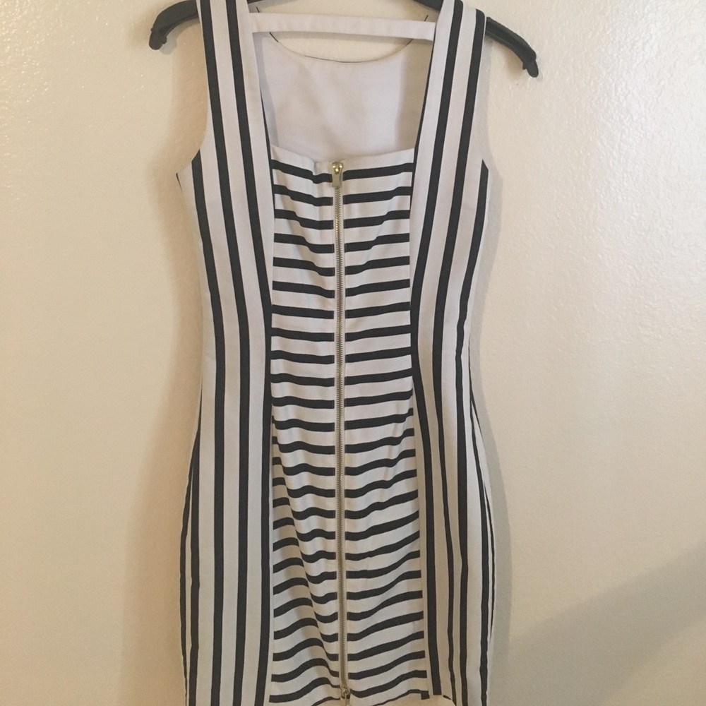 Chic Dress.