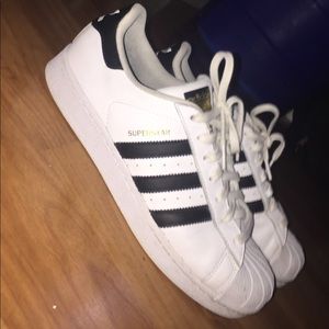 Adidas superstars