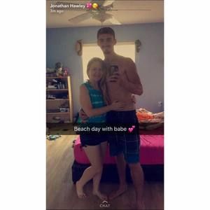 Meet your Posher, Courtney