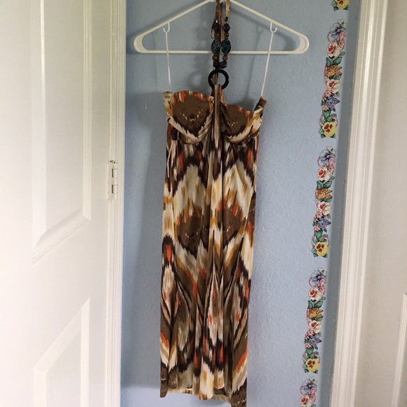 Knee length halter dress in like new condition. - Picture 1 of 4