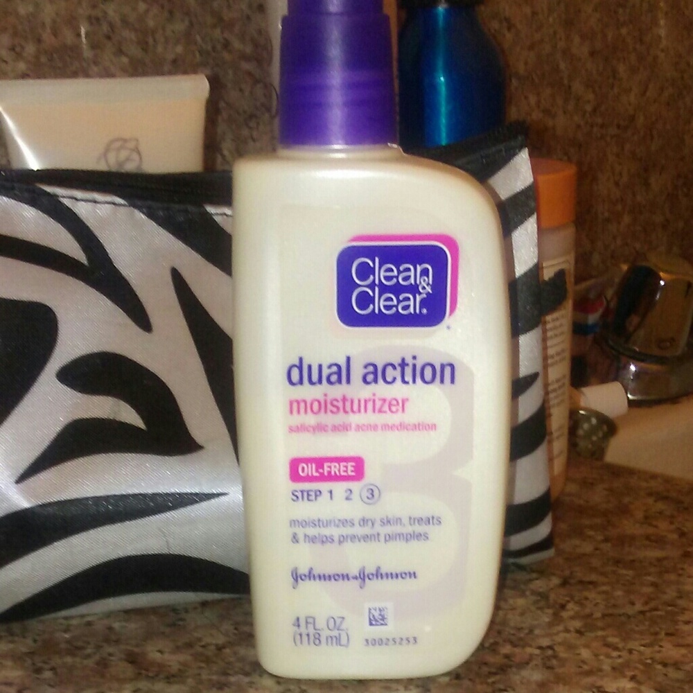 Clean and clear moisturizer