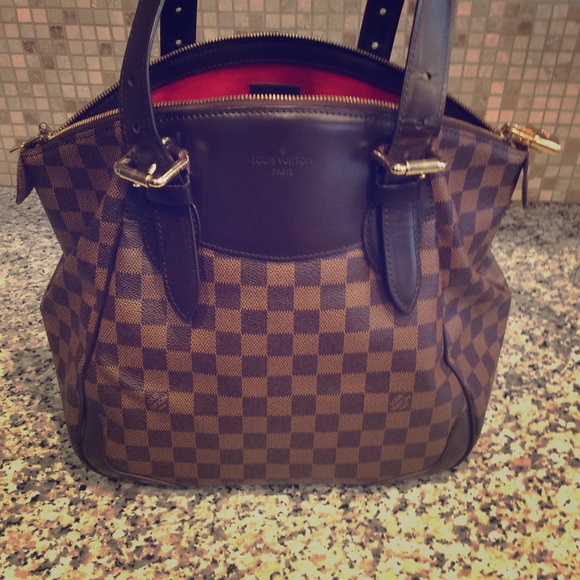 Authentic Louis Vuitton Damier Verona MM - Picture 2 of 8