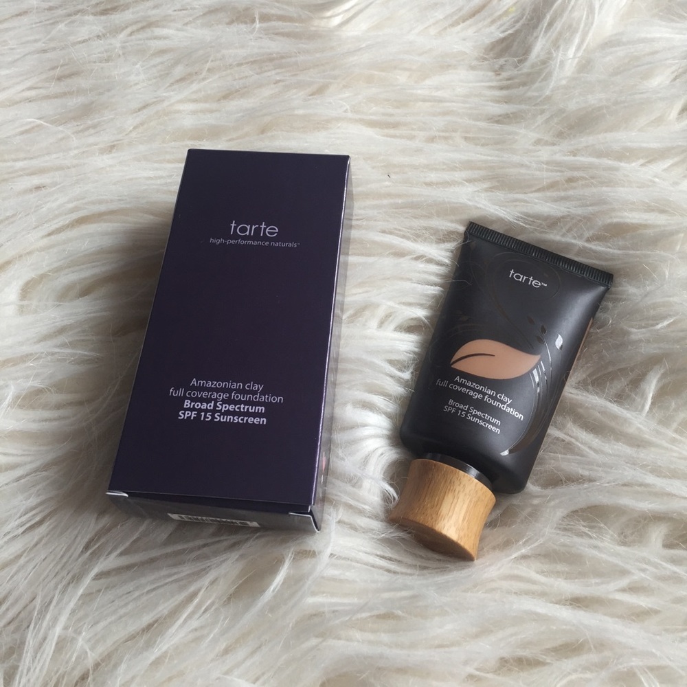 SALE 🌙 authentic amazonian clay foundation