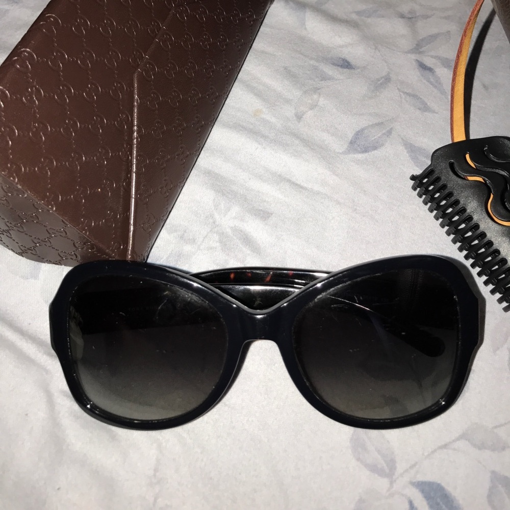 Tory Burch 🕶 - Picture 2 of 2