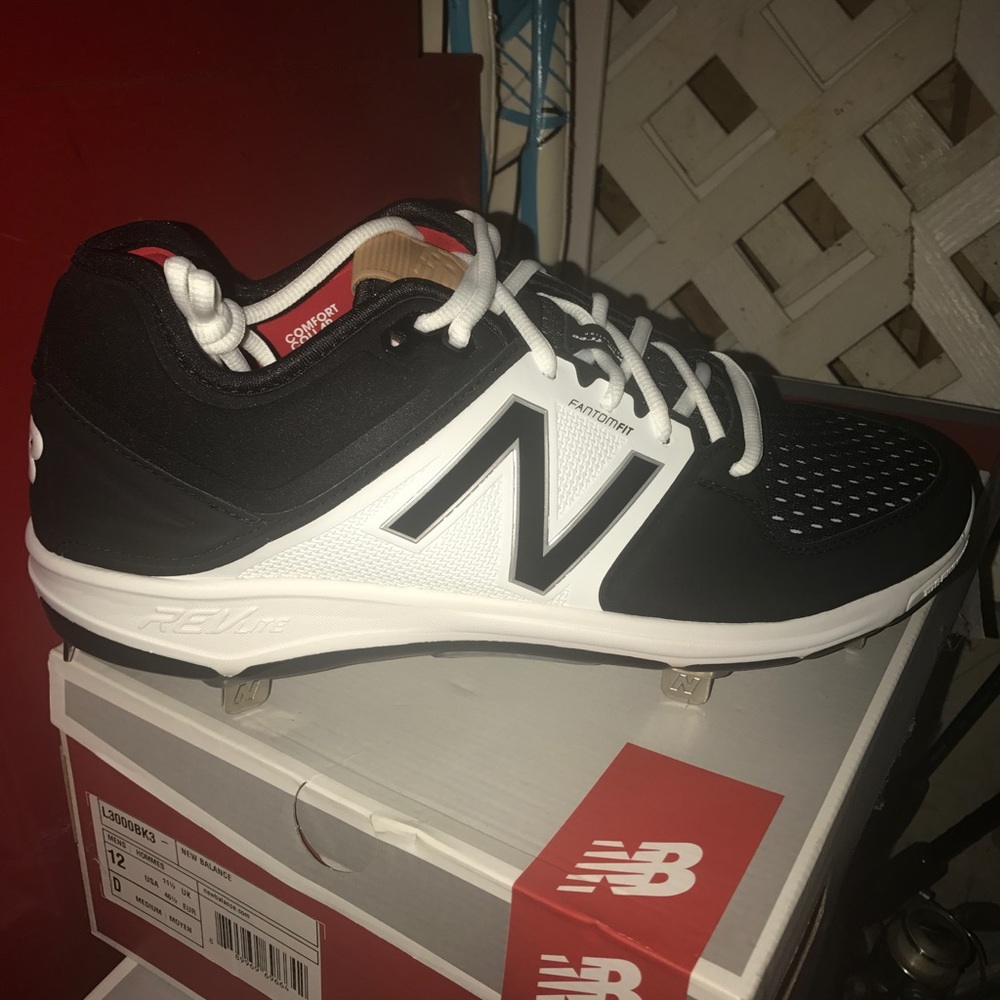 Men's New Balace Low Metal Spikes