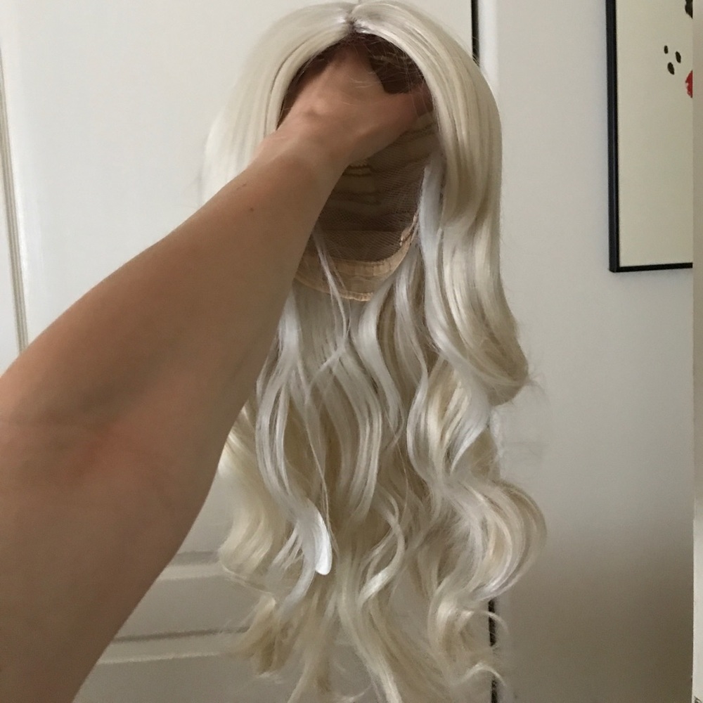 Ash blonde mannequin wig (4 available) Brand New