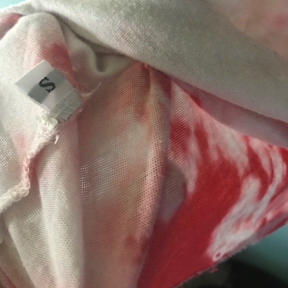 Heart cutout tie dye shirt - Picture 3 of 4