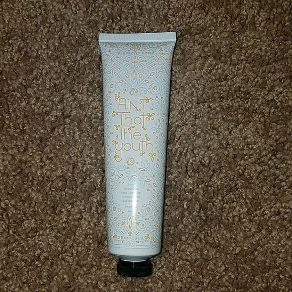 Ain't that the youth perfectly posh hand creme - Picture 1 of 2